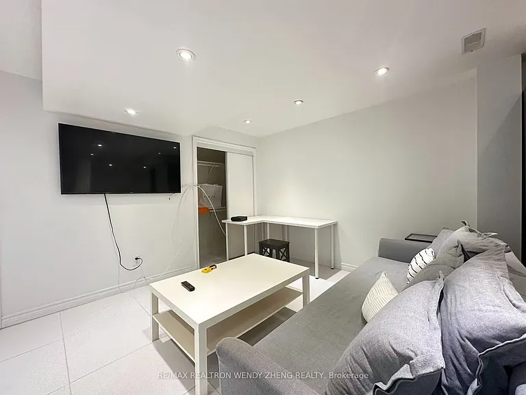 157 Black Maple Cres #BASEMENT — Photo 7