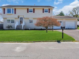 33 Orange Rd, Brick, NJ 08723