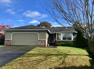 1825 Oak Pl, McKinleyville, CA 95519