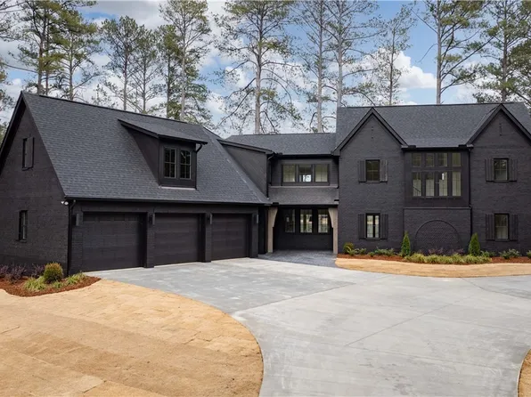 15313 Marina Dr, Northport, AL 35475