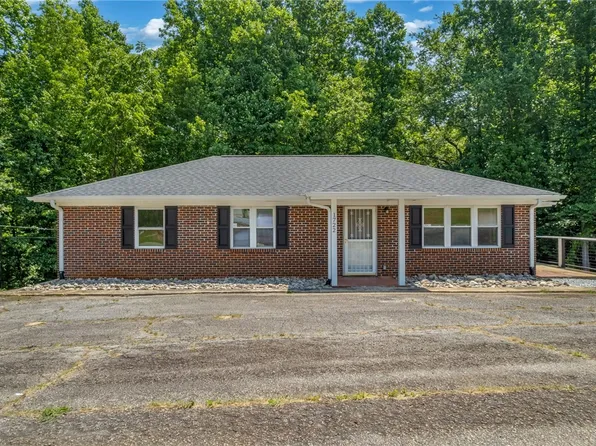 1722 Pumpkintown Hwy, Pickens, SC 29671