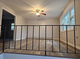 128 Main St, Raymond, NH 03077