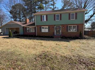 106 Forestdale Dr, Boiling Springs, SC 29316