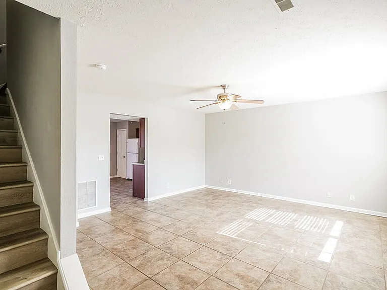 675 Legacy Dr — Photo 6