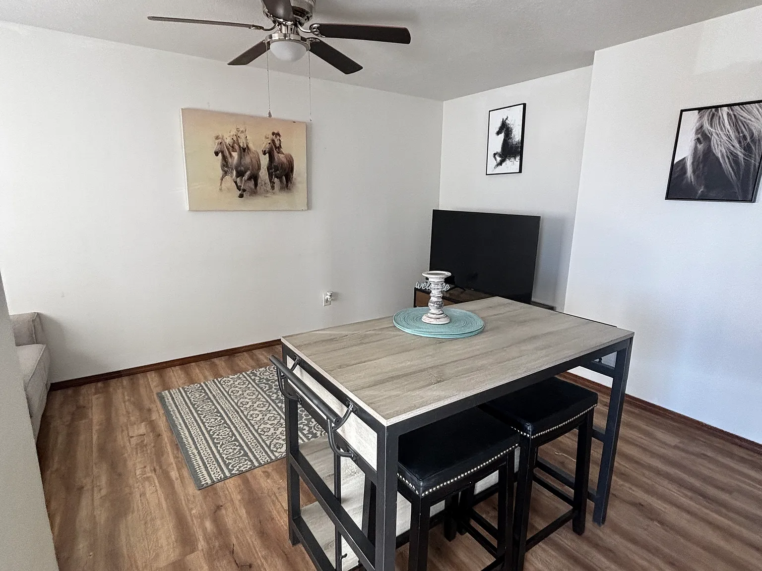 2 bed, 900 sqft, $1,395 — Photo 1