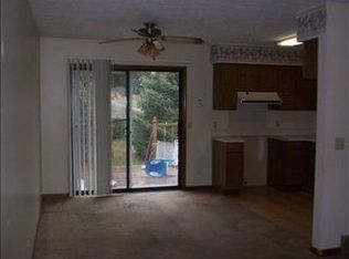 7615 N 79th Plz, Omaha, NE 68122
