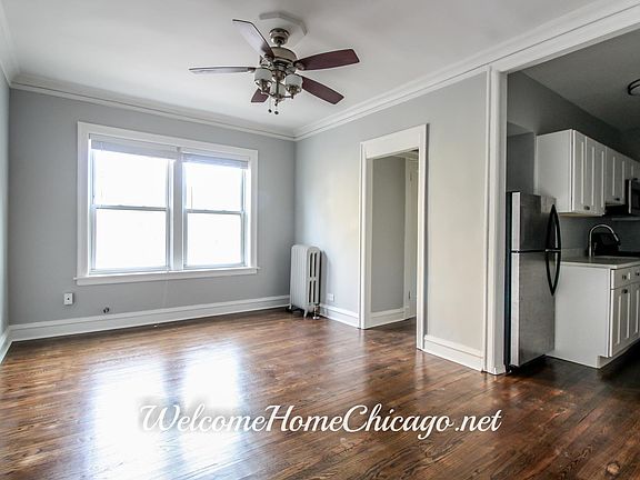 3rd image of 5844 S Stony Island Ave
