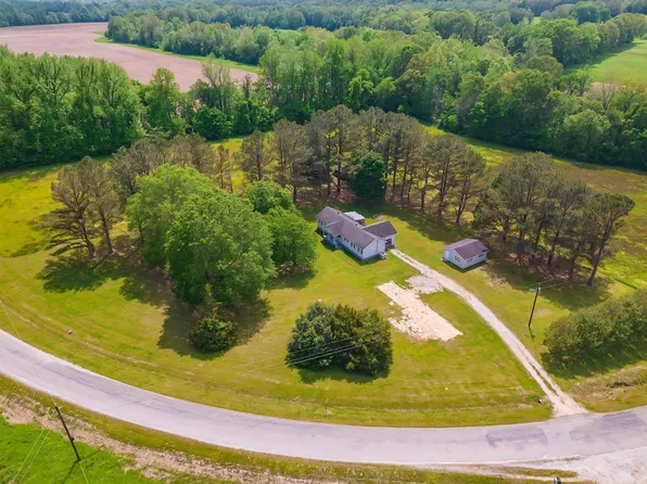 1441 Bowman Rd, Medon, TN 38356