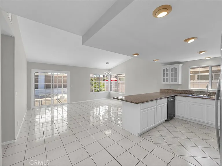 14232 Matisse Ave — Photo 10