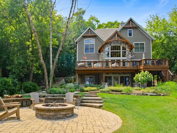 W1937 Beulah Heights ROAD, East Troy, WI 53120