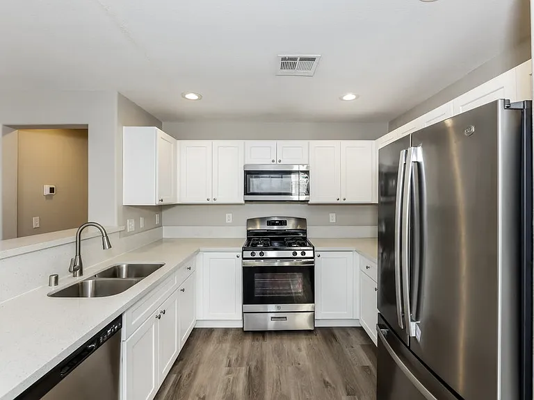 9289 Hainsworth Ave — Photo 6