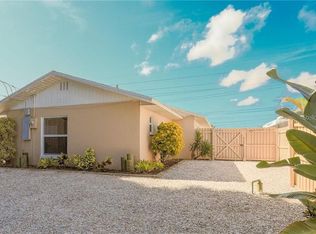2907 Hyde Park St, Sarasota, FL 34239