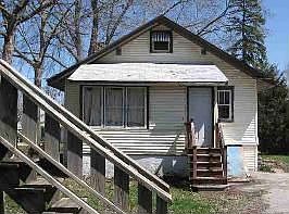 4th image of 221 S Willard St