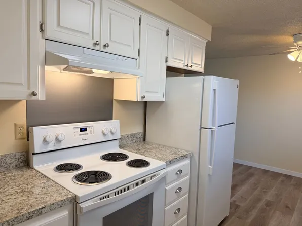 Putnam Terrace Apartments, 4520 SE Ina Ave APT 5, Milwaukie, OR 97267