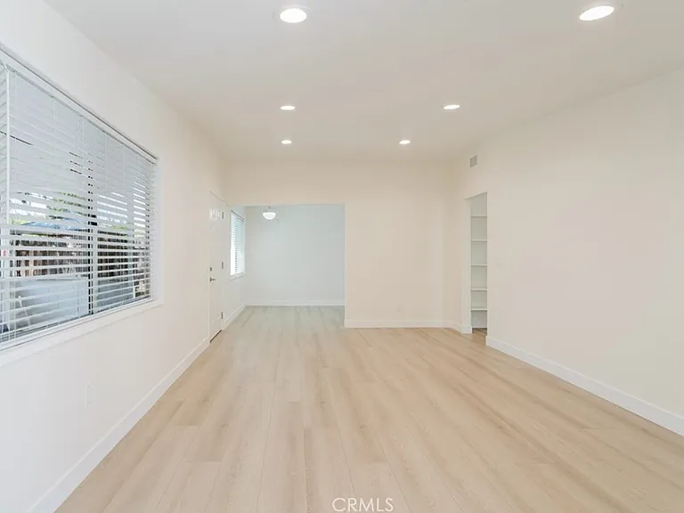 16404 Donmetz St — Photo 5
