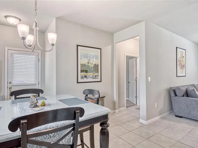 6410 Owl Creek Ln — Photo 4