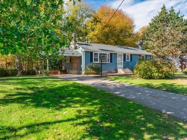 58 Farrington St, Stoughton, MA 02072