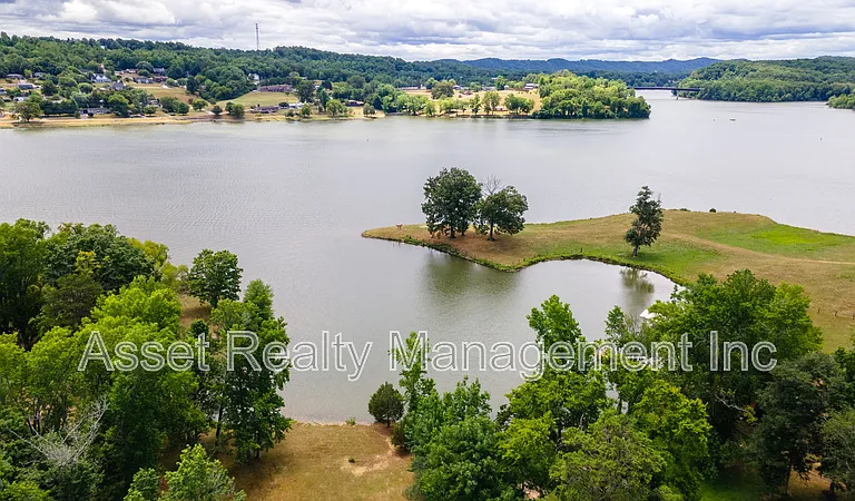 630 Colonial Dr — Photo 45
