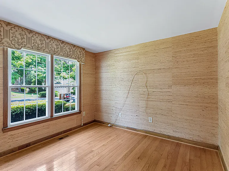 7416 Royal Dominion Dr — Photo 10