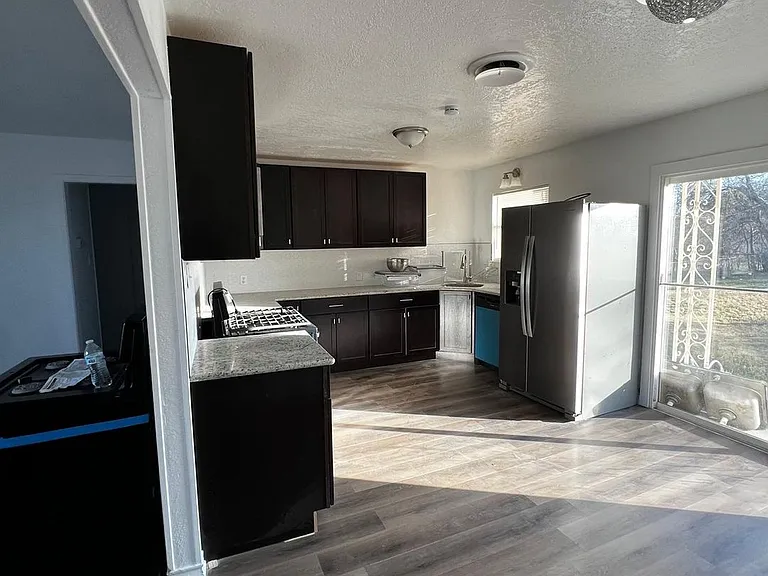 3200 Zephyr Rd — Photo 2
