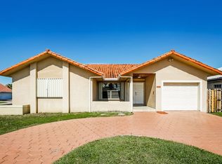 10495 SW 68th St, Miami, FL 33173