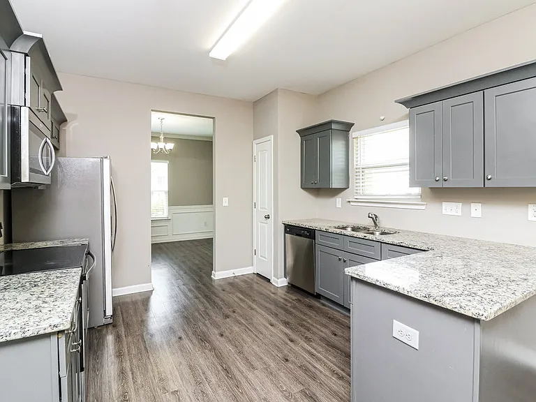 92 Moss Way — Photo 10