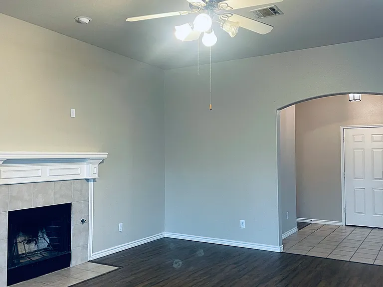 1200 Whisper Willow Dr — Photo 4