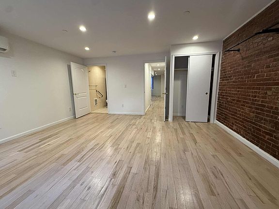 5th image of 103 W 131st St