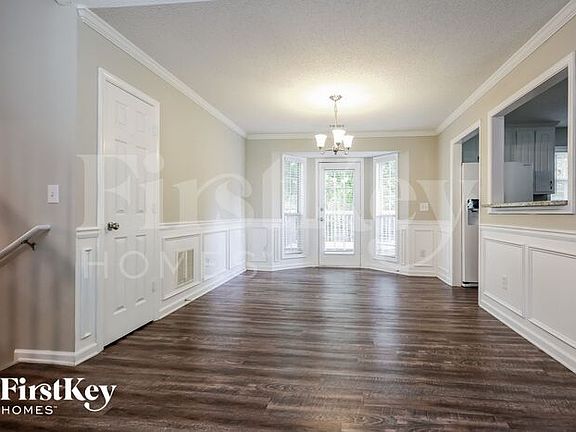 4th image of 2442 Oak Creek Ct