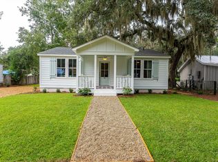 912 Emmons St, Beaufort, SC 29902
