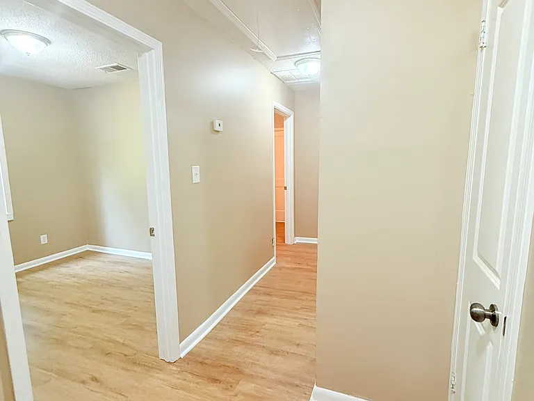 931 Calvin Rd — Photo 9