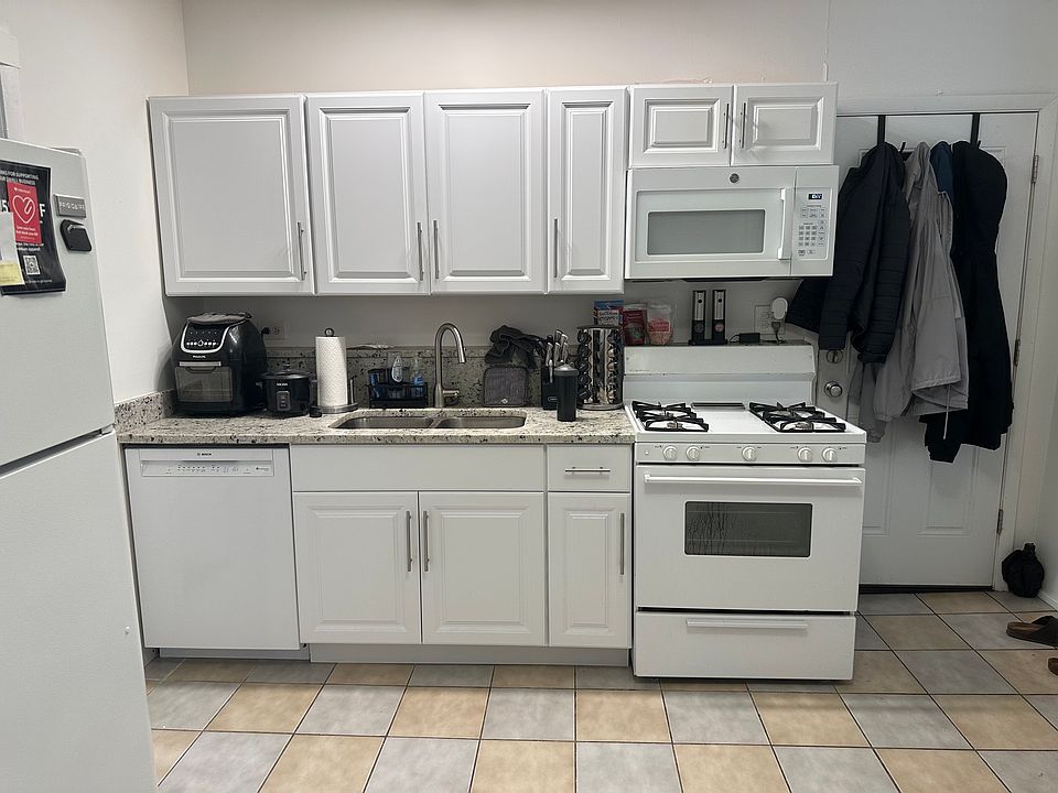 1st image of 1302 N Cleaver St APT 1R