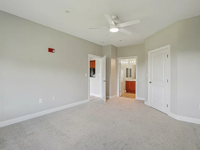 27-web-or-mls-Pawtucket Blvd-S2407-027