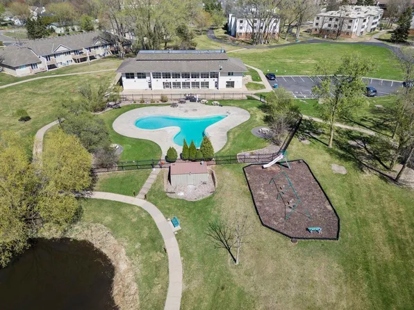 4465 Trenton Ln N APT 201, Plymouth, MN 55442