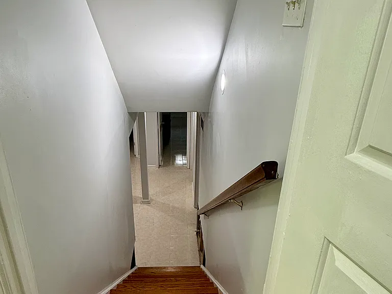 13643 Spinning Wheel Dr — Photo 2
