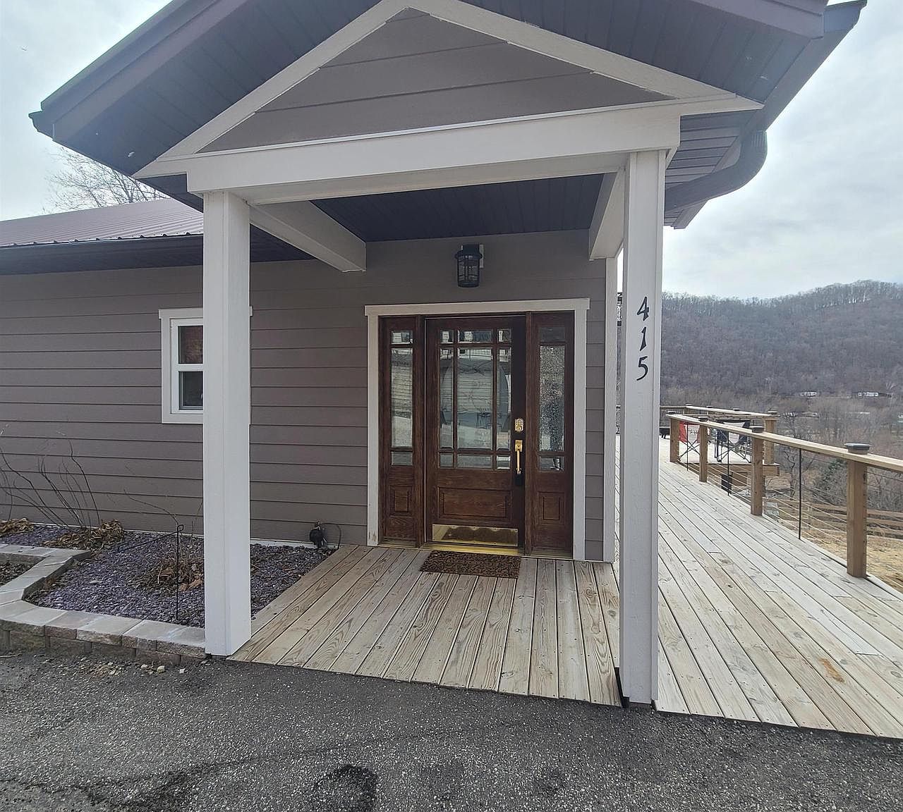 415 Bench St, Lynxville, WI 54626 Zillow