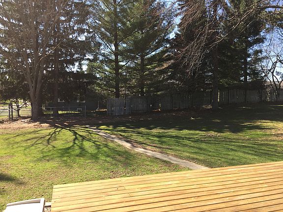 3rd image of 1325 Woodland Ave NW