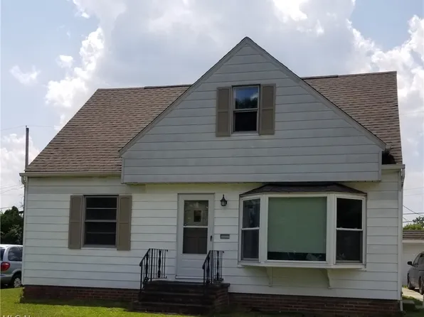 469 Terrace Dr, Bedford, OH 44146