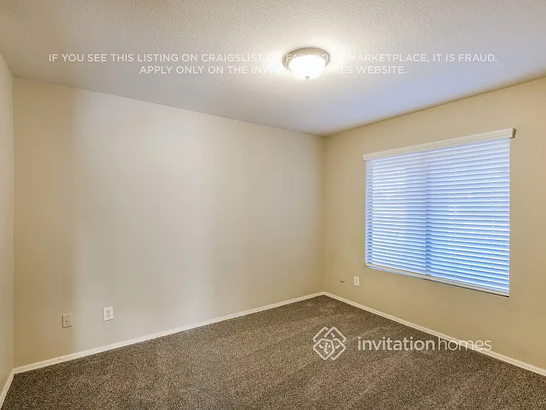 16085 W Adams St — Photo 14