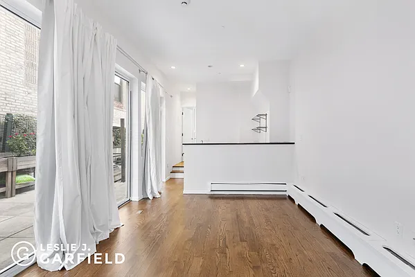 Rented by Leslie J. Garfield | media 11