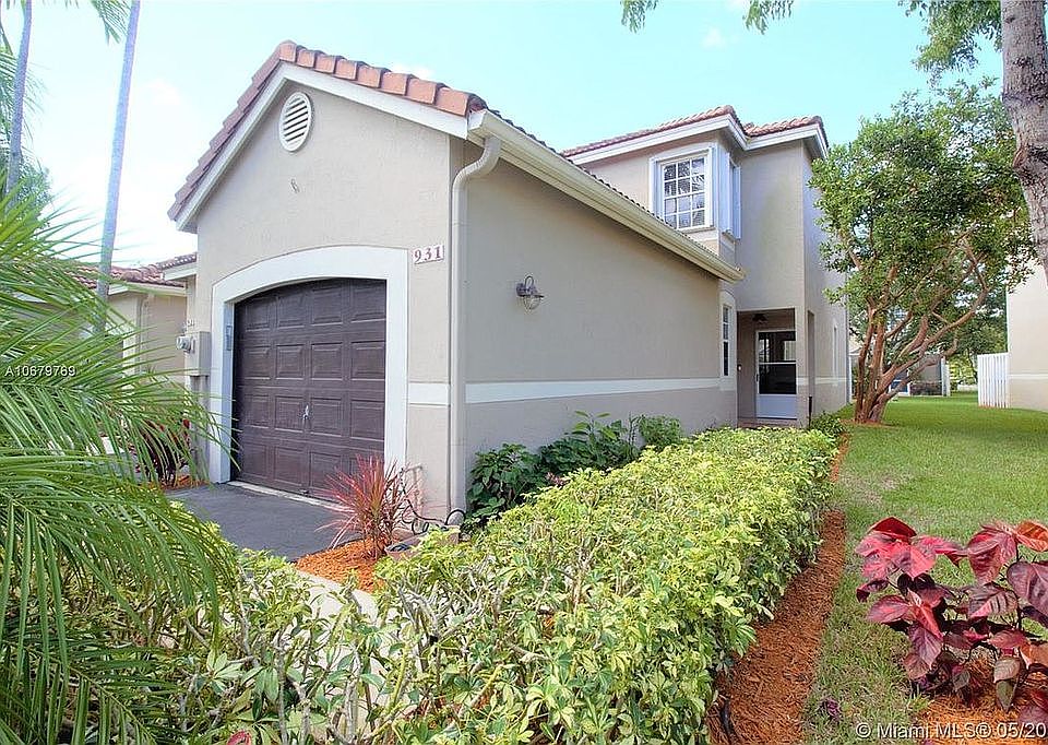 1st image of 931 Sevilla Cir #931
