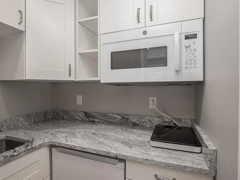 50 Columbus Ave #6 — Photo 2