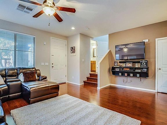 2nd image of 3830 E Santa Fe Ln