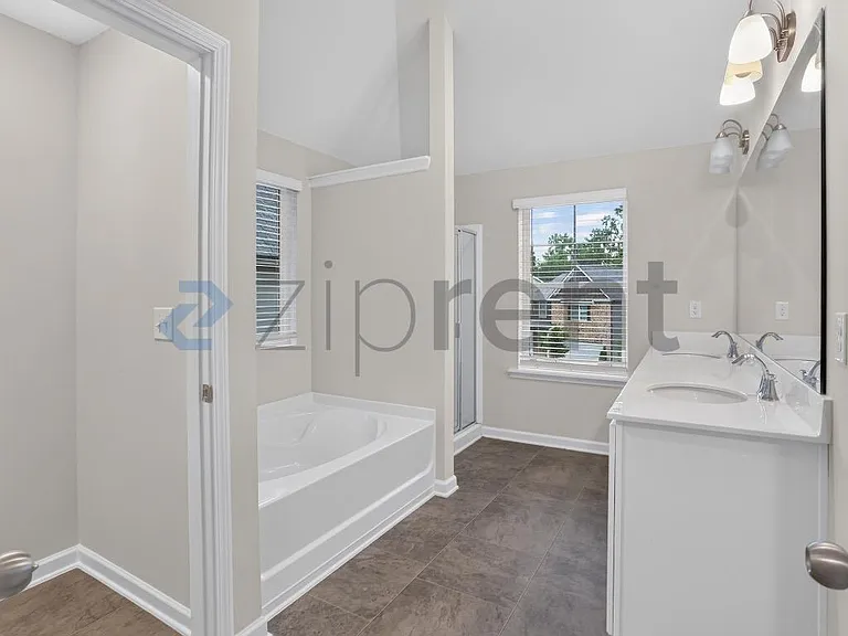 725 River Gardens Dr — Photo 9