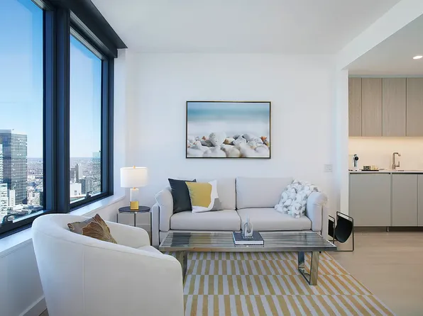 3 Court Square image 1 of 8