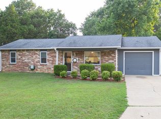 133 Country Lane Dr, Alma, AR 72921