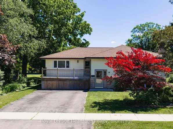 235 Hincks St, Goderich, ON N7A 3C9