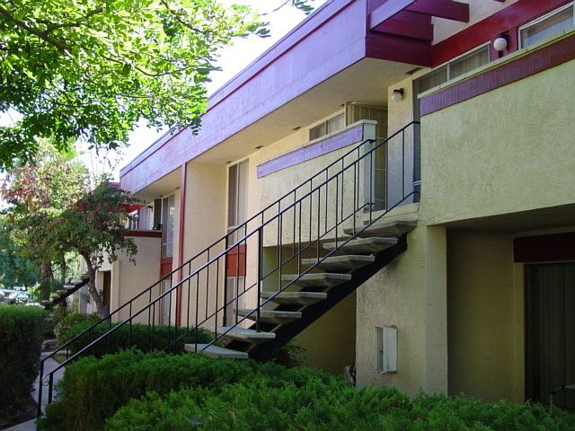 1st image of 745 E Bradley Ave Unit 3