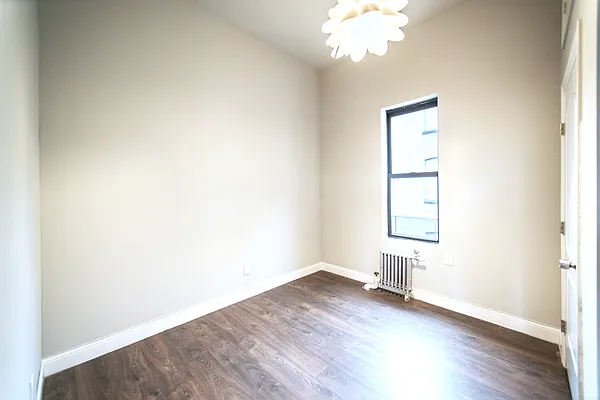 Rented by REAL New York | media 11