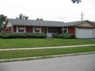 201 Trowbridge Rd, Elk Grove Village, IL 60007